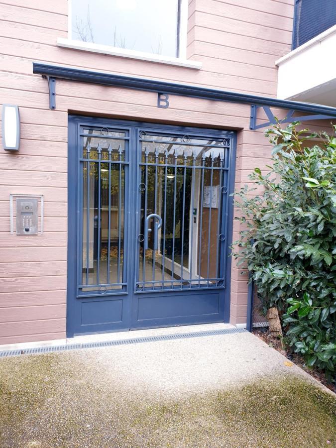 Appartement Studio O Fil De L'O A 12 Kilometres De Disneyland Paris Crecy-la-Chapelle Esterno foto